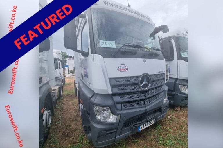 Mercedes- Benz- YT68 DZF