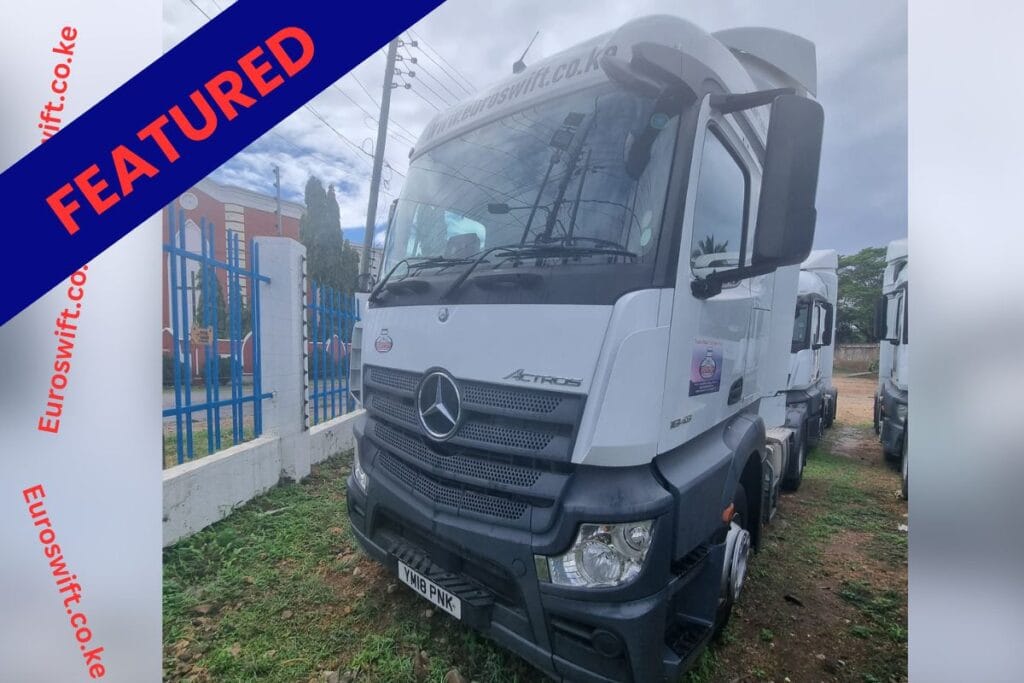 Mercedes- Benz - YM18 PNK